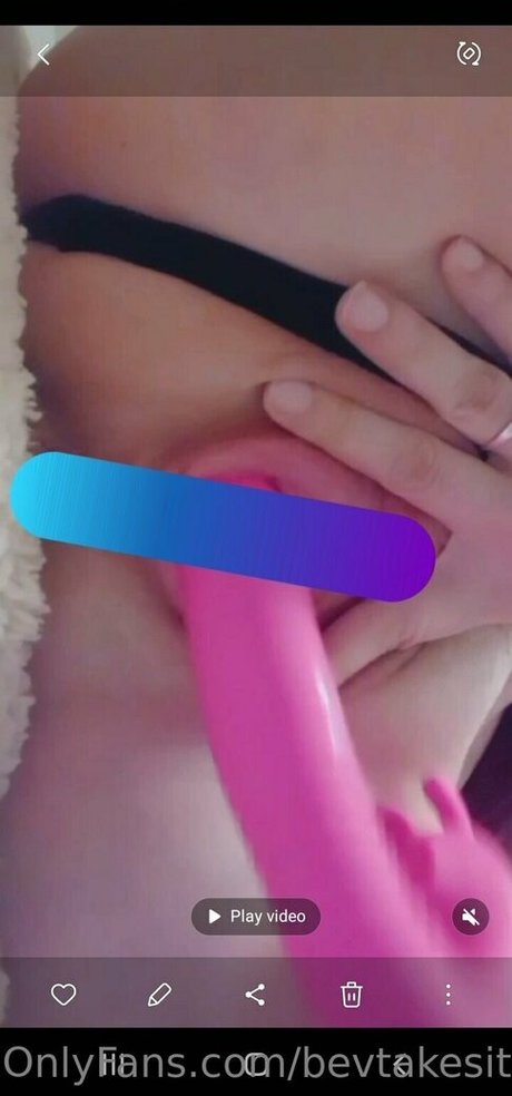 Bevtakesit nude leaked OnlyFans pic
