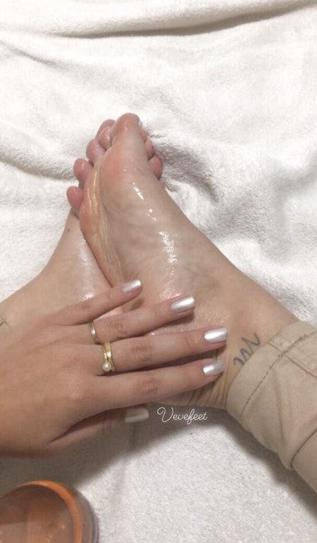 VeveFeet nude leaked OnlyFans photo #3