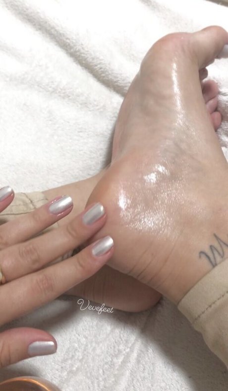 VeveFeet nude leaked OnlyFans photo #4