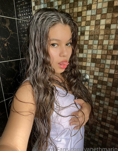 Yanethmarin nude leaked OnlyFans photo #5