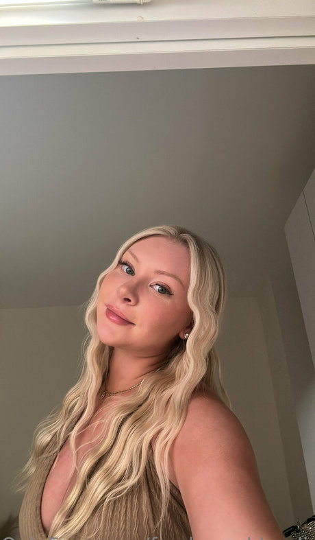 Freshmanblondie18 nude leaked OnlyFans photo #553