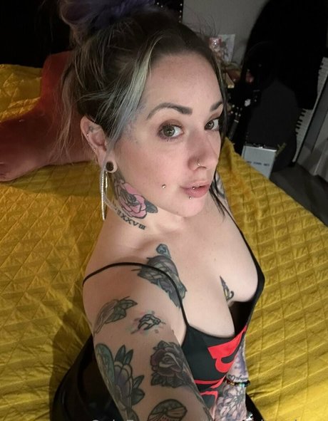 Lindseyjenningz nude leaked OnlyFans photo #11