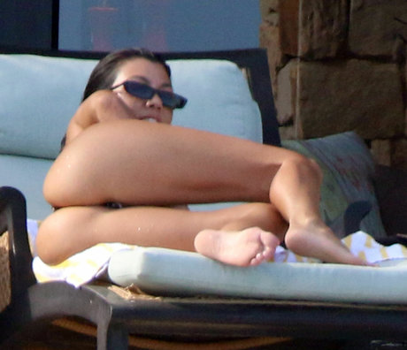Kourtney Kardashian nude leaked OnlyFans pic