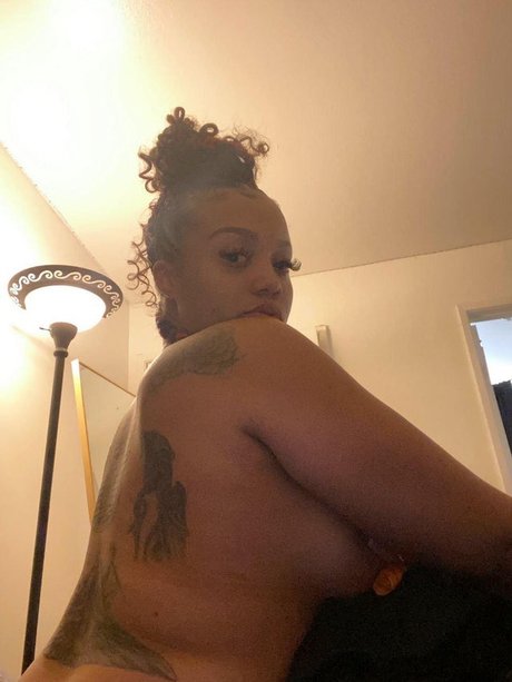 Essence nude leaked OnlyFans pic