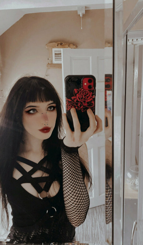 Purtygoth nude leaked OnlyFans photo #6