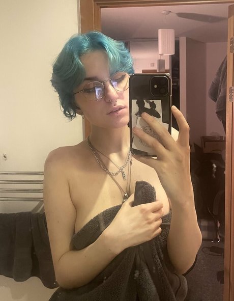 Lyracr0w0 nude leaked OnlyFans photo #22