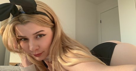 Aveykitty nude leaked OnlyFans pic