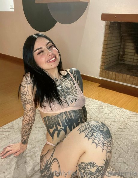 Badkittymia nude leaked OnlyFans pic