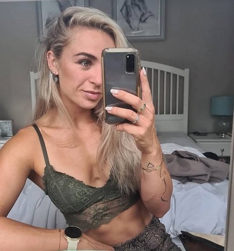 Larissa Van Meerten nude leaked OnlyFans pic