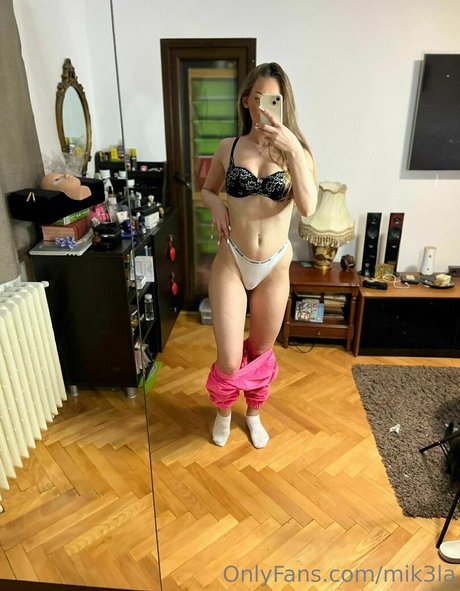 Mik3la nude leaked OnlyFans pic