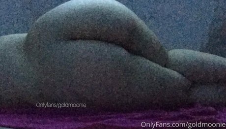 Goldmoonie nude leaked OnlyFans photo #5