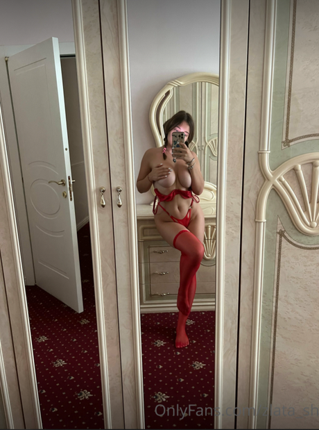Zlatoslava Sharvarok nude leaked OnlyFans pic