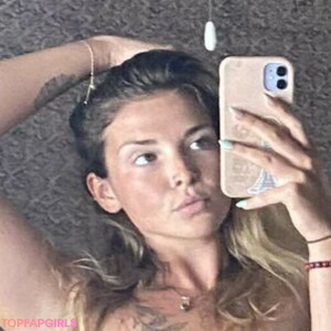 April Makenna Nude Leaked OnlyFans Photo #6