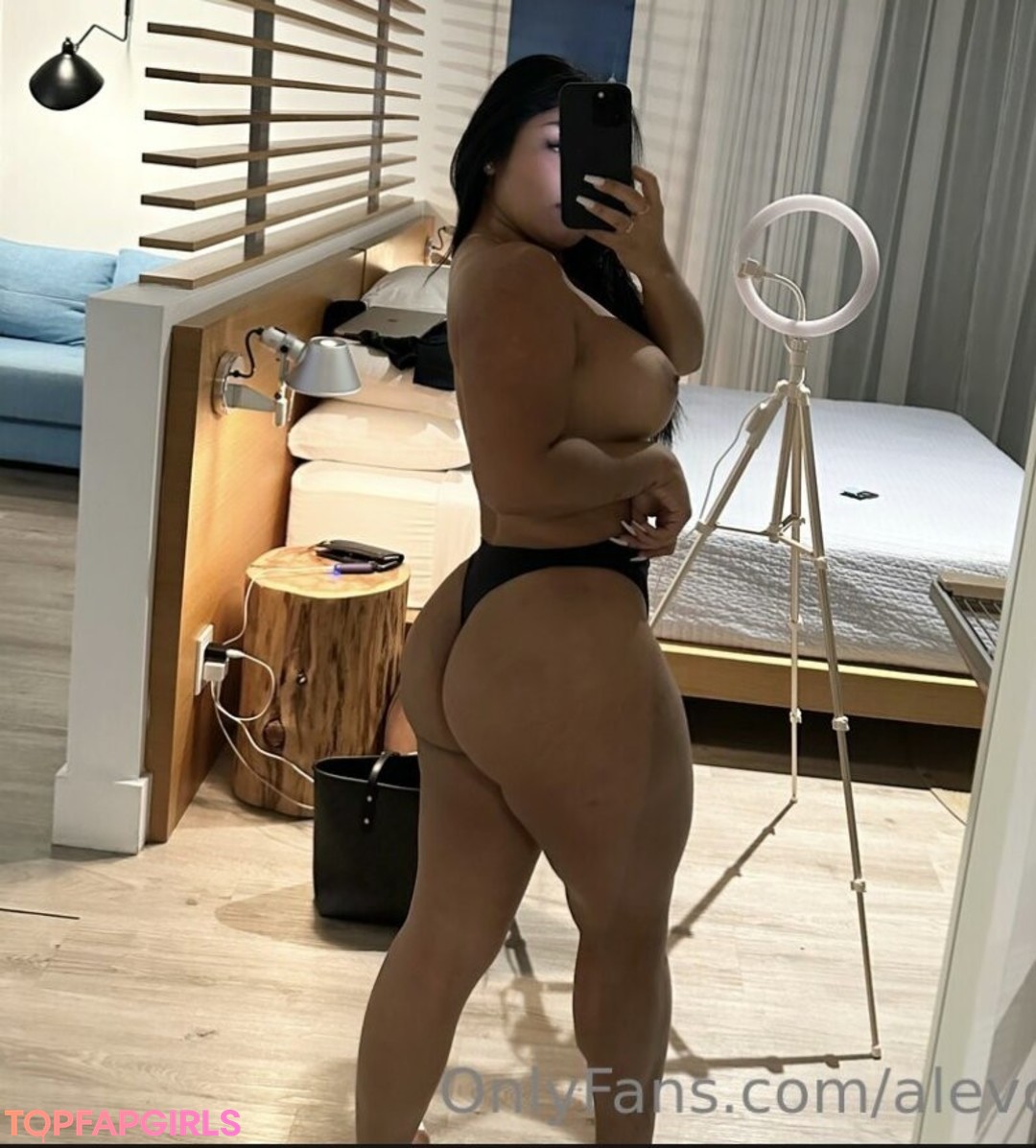 Alejandra Velasquez Nude Leaked OnlyFans Photo #22