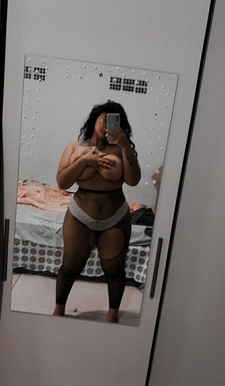 Titiatsunade00 nude leaked OnlyFans pic