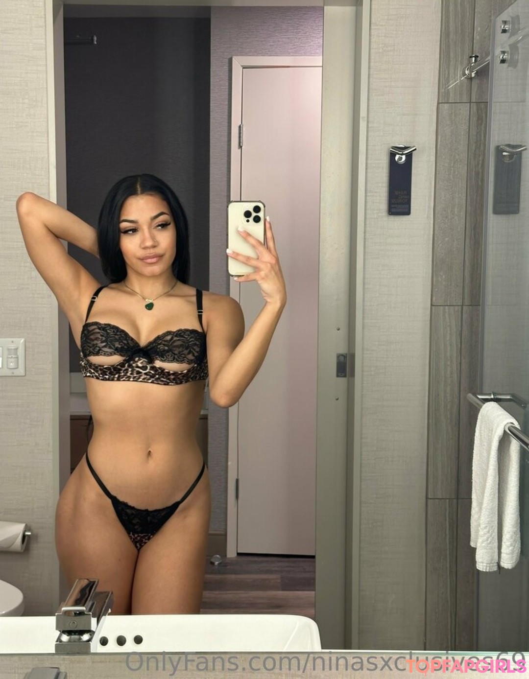 Ninasxclusives69 Nude Leaked OnlyFans Photo #10