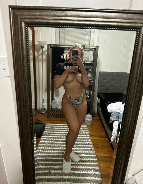 Honeyt14 nude leaked OnlyFans pic