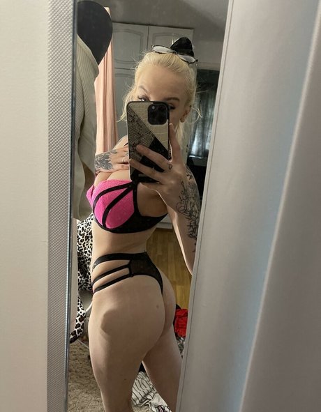 Alexandramoikku nude leaked OnlyFans pic