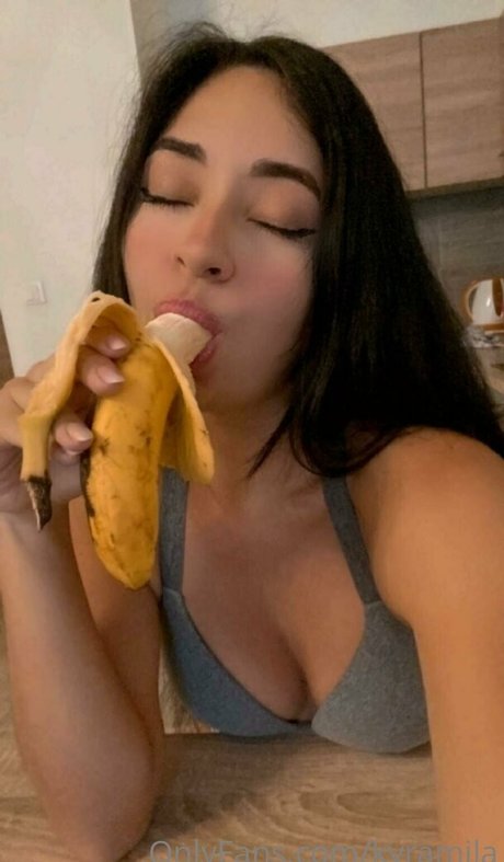 Kyramila nude leaked OnlyFans pic