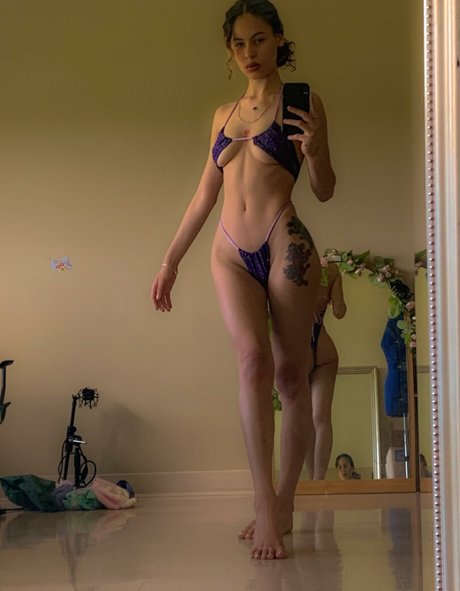 Theesolequeen nude leaked OnlyFans pic