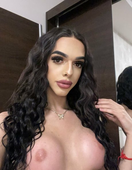 Hamzaalexa nude leaked OnlyFans pic