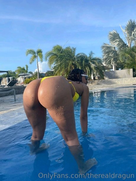 Lainiaofficial nude leaked OnlyFans pic
