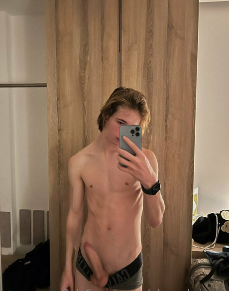 Aleksandrramm nude leaked OnlyFans photo #99