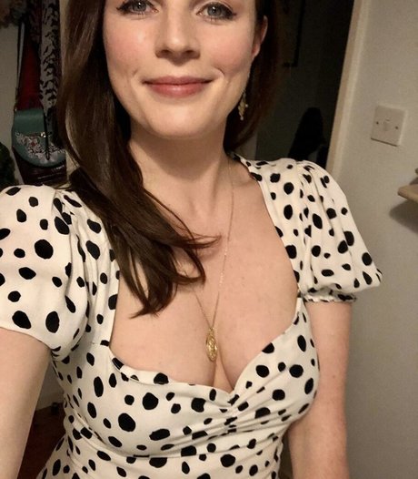 Aisling Bea nude leaked OnlyFans photo #16