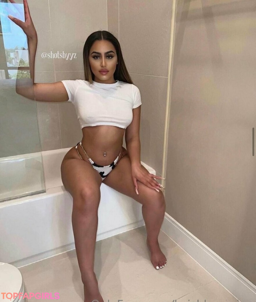 Keishlymariee Nude Leaked OnlyFans Photo #14