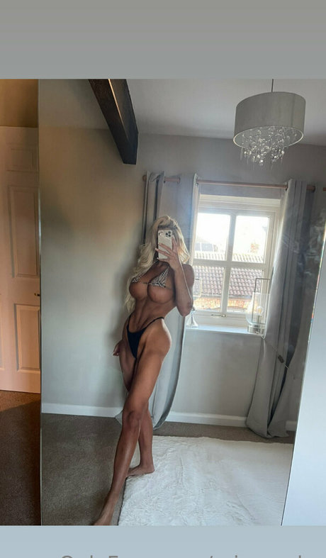 Miarosebx nude leaked OnlyFans pic