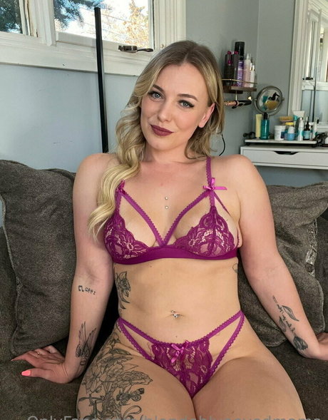 Blondeblueeyedmoma nude leaked OnlyFans pic