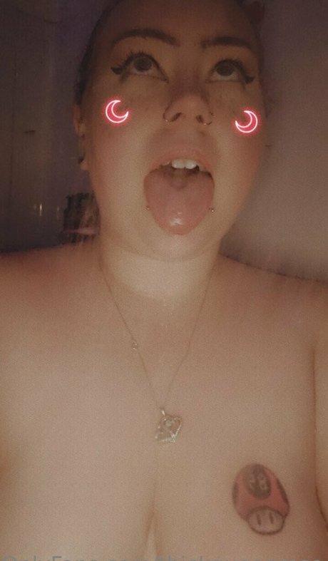 Thickqueenrose420 nude leaked OnlyFans pic