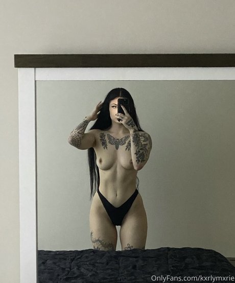 Kxrlymxrie nude leaked OnlyFans photo #25