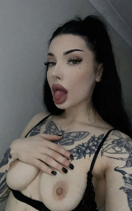 Kxrlymxrie nude leaked OnlyFans photo #27