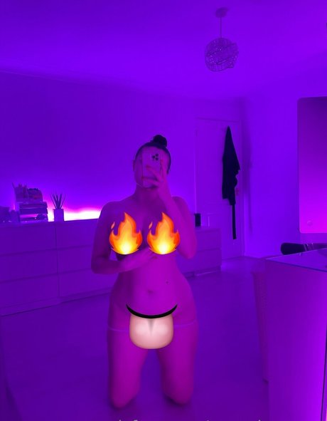 Samantha Warren nude leaked OnlyFans photo #22