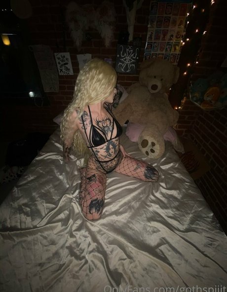 Gothspiiit nude leaked OnlyFans photo #41