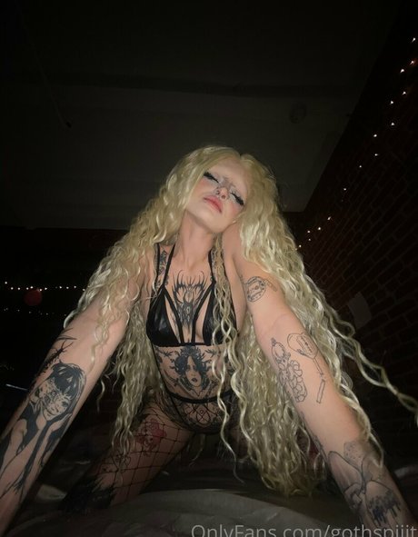 Gothspiiit nude leaked OnlyFans photo #49