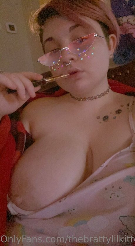 Thebrattylilkitten nude leaked OnlyFans pic