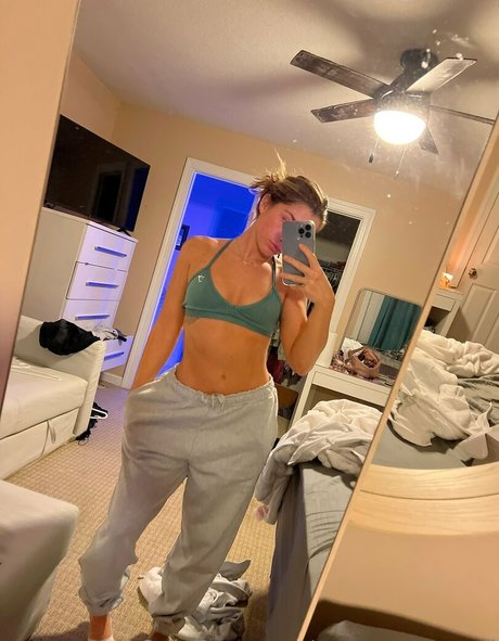 Camryynrussell nude leaked OnlyFans photo #17