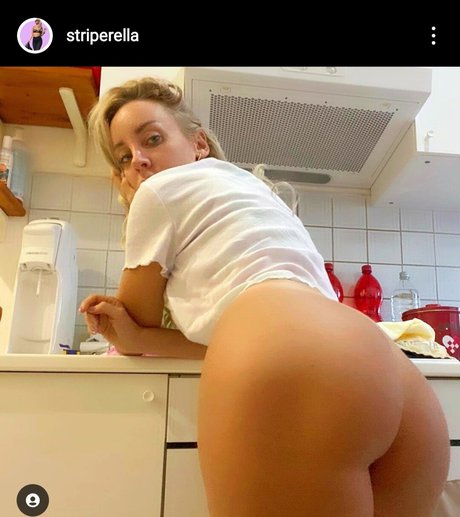 Striperella nude leaked OnlyFans pic
