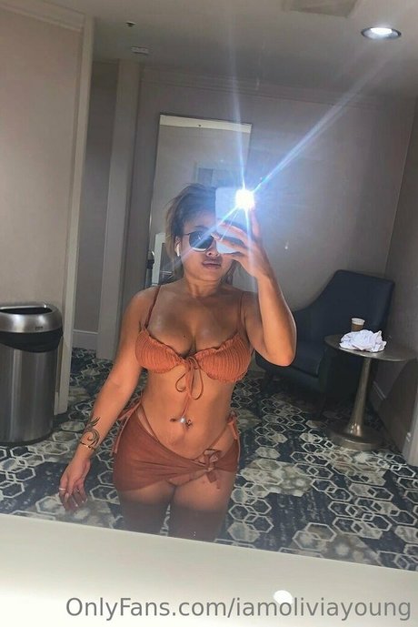 Iamoliviayoung nude leaked OnlyFans photo #6