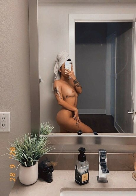 Butterrfli nude leaked OnlyFans pic