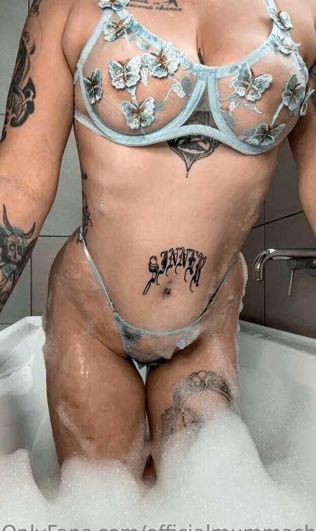 Officialmummashay.free nude leaked OnlyFans pic