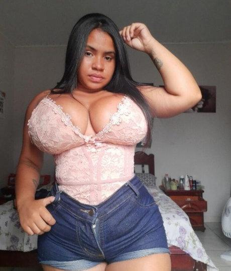 Laryssa Braga nude leaked OnlyFans pic