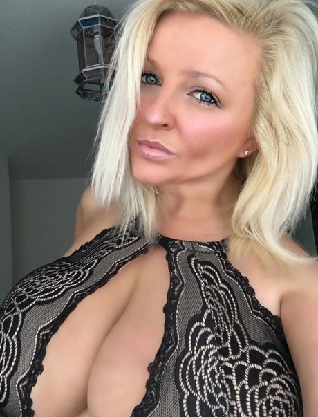 Julie nude leaked OnlyFans pic