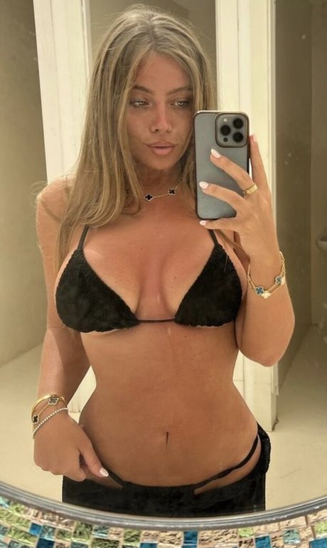 Tyne-Lexy Clarson nude leaked OnlyFans pic