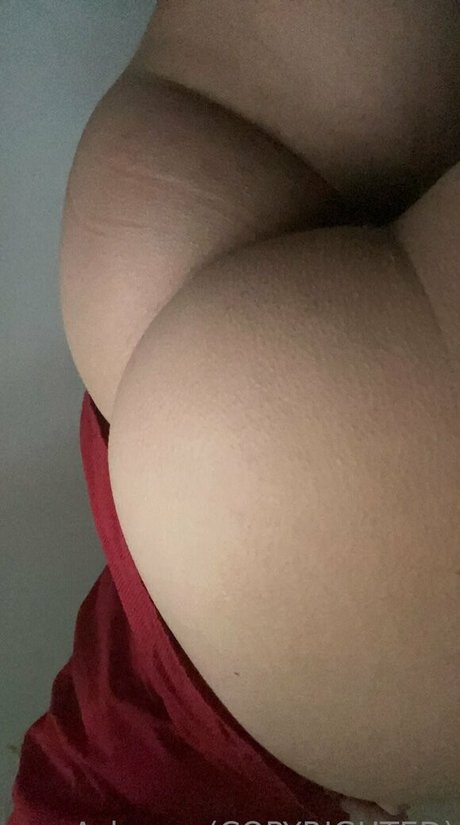 Hiitsash nude leaked OnlyFans pic
