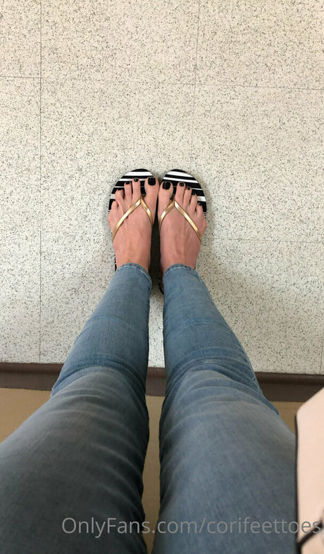 Corifeettoes nude leaked OnlyFans pic