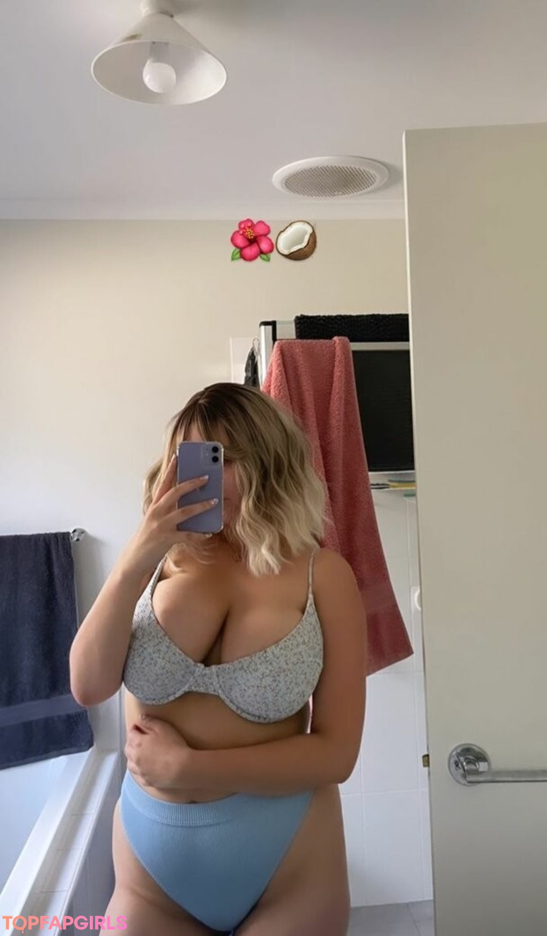 Rachel Elizabeth Nude Leaked OnlyFans Photo #58