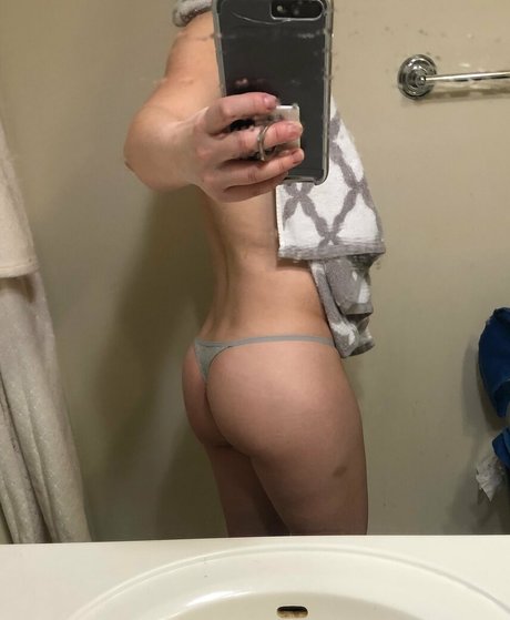 Lilly4you nude leaked OnlyFans photo #27